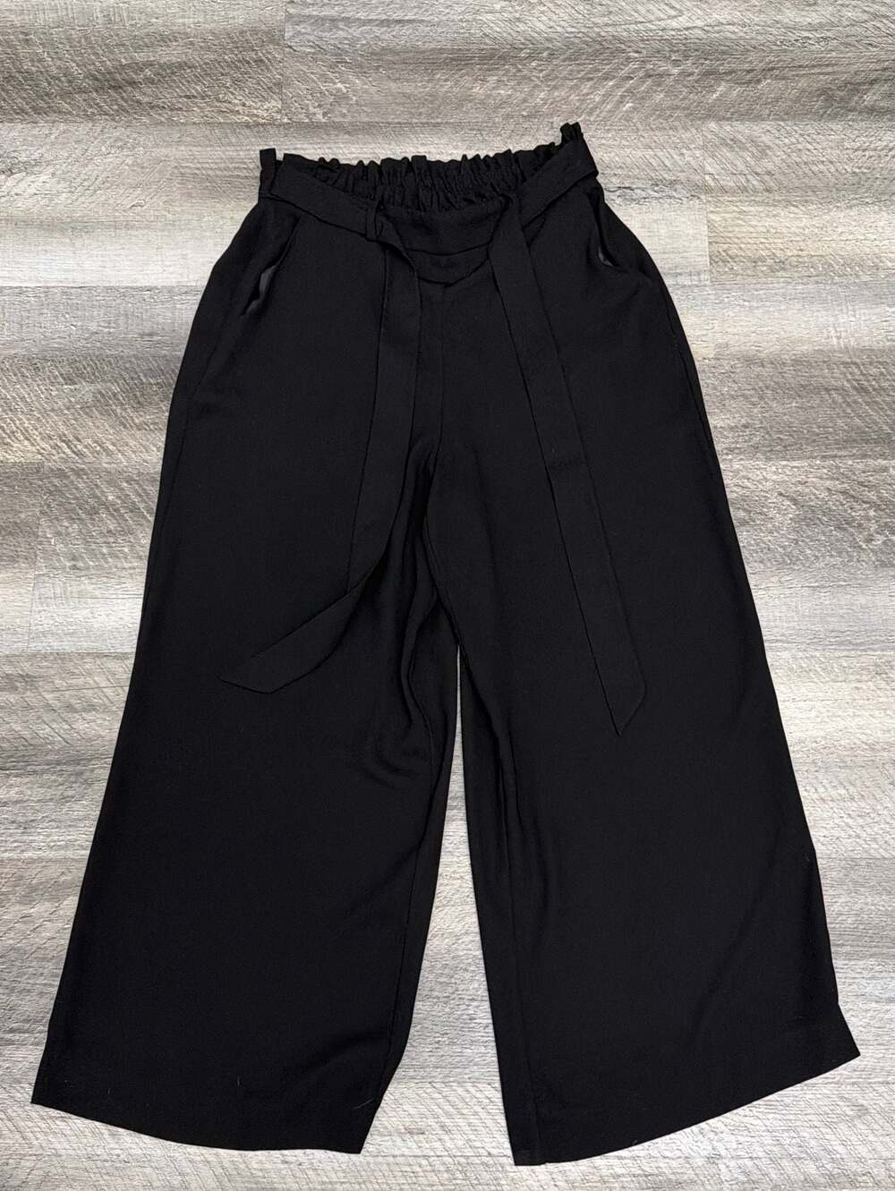 LC Lauren Conrad XS Black Paperbag High-Waist Belted Trousers